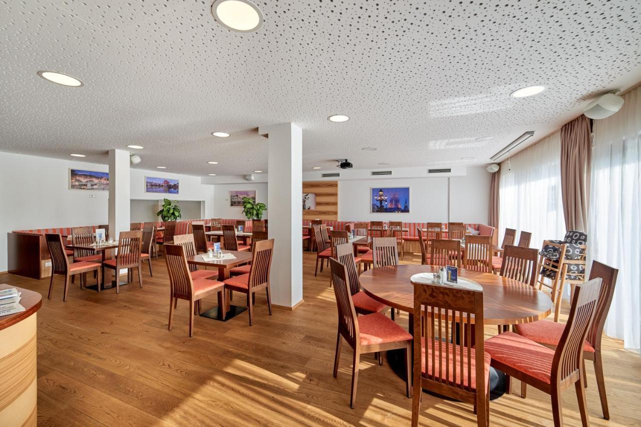 Hotel Gasthof-Strasser Tumeltsham Dış mekan fotoğraf