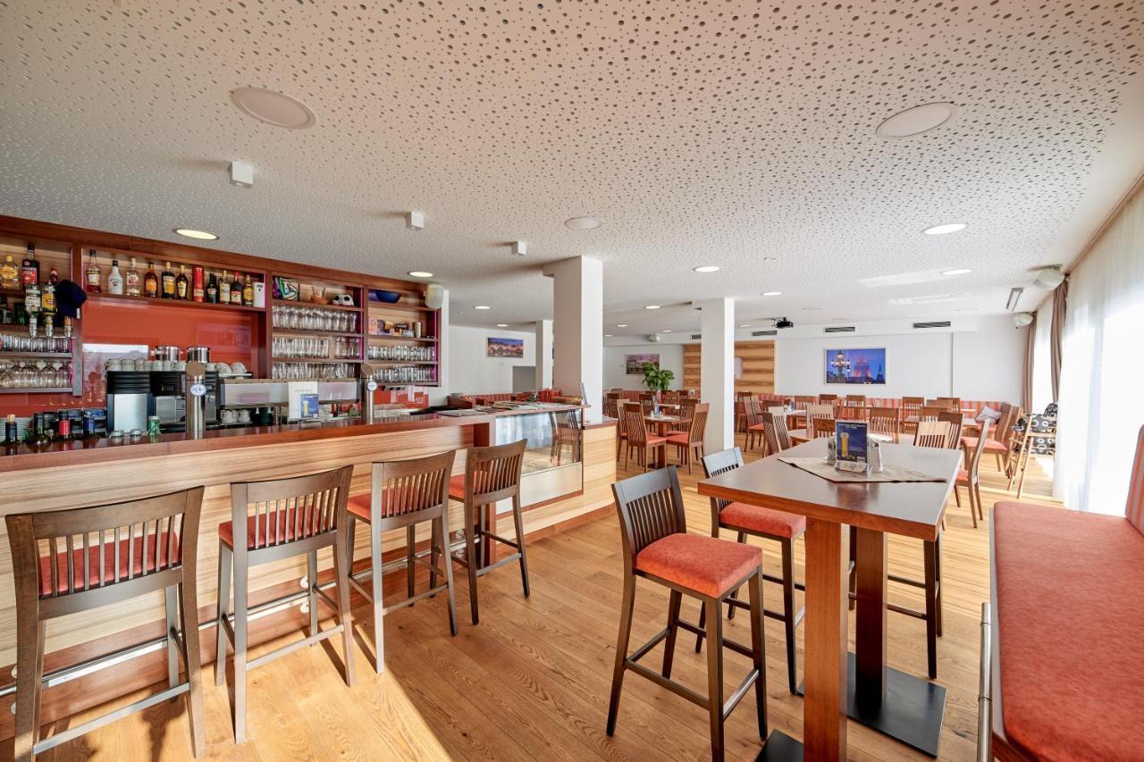 Hotel Gasthof-Strasser Tumeltsham Dış mekan fotoğraf